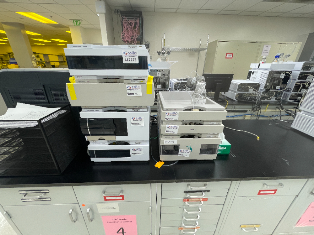 Image of Agilent 1100 Series HPLC System with VWD Autosampler and Degasser
